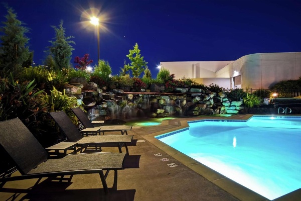 DoubleTree By Hilton Hotel Pleasanton At The Club image 1